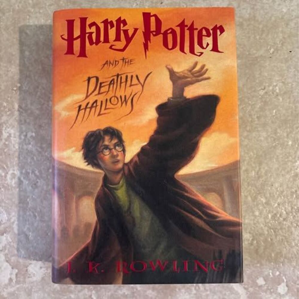 Harry Potter and the Deathly Hallows Hardcover (First Edition 2007) by J.K. Rowl